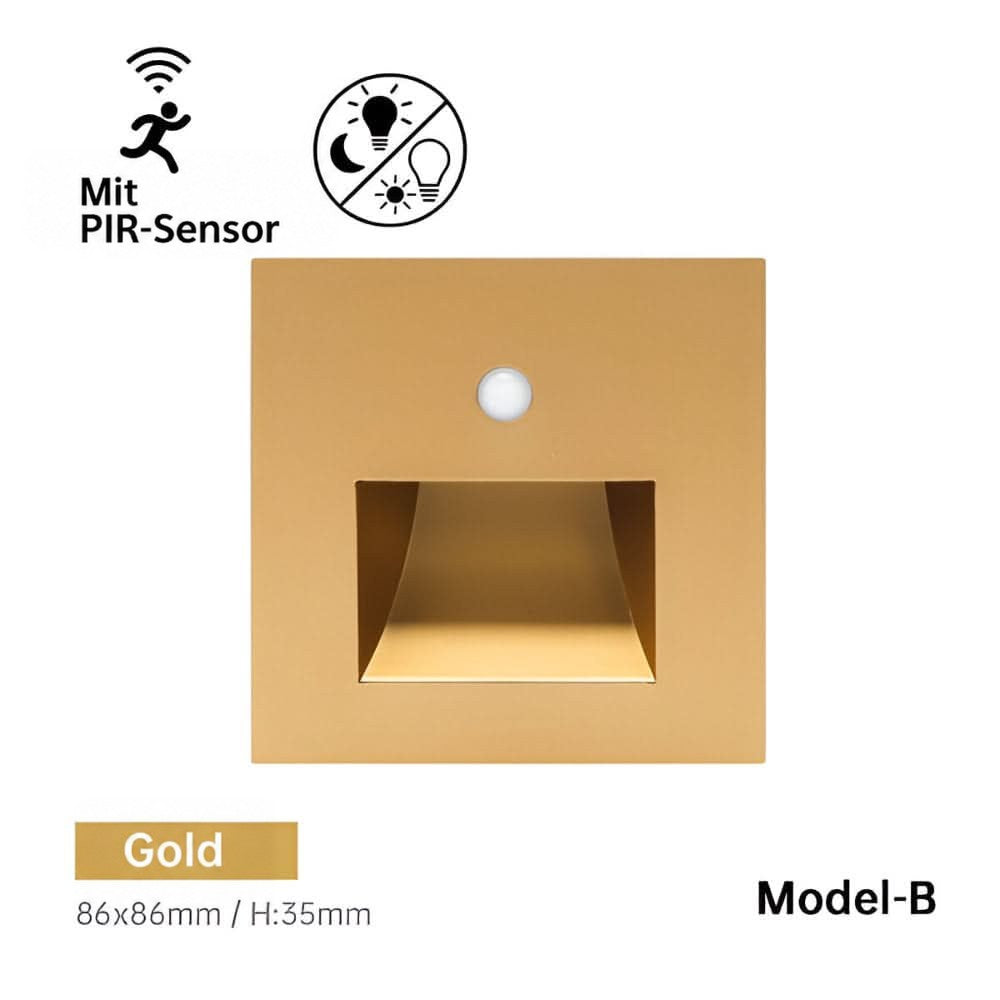 Quadratische goldfarbene Wandleuchte mit Sensor und rechteckiger Lichtöffnung, Modell B, Frontansicht 11