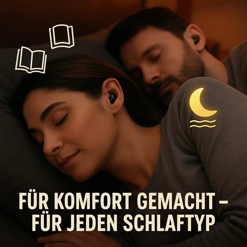 Paar schläft eng aneinander, beide tragen kleine schwarze Ohrhörer, daneben Buch- und Mond-Symbole 6