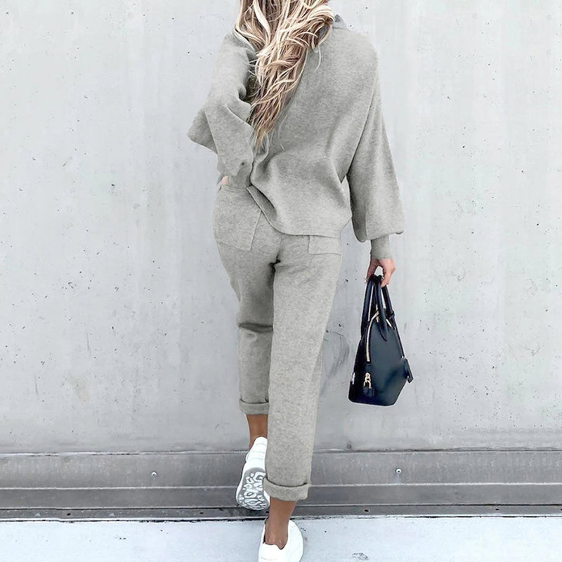 Comfortable Two-Piece Tracksuit - Zoë