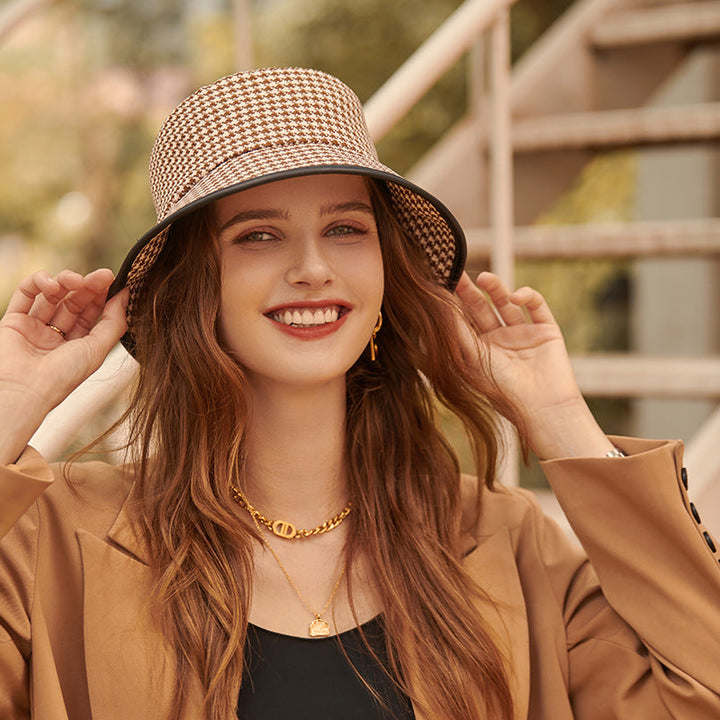 Lightweight Women's Bucket Hat Made of Fabric for Summer – Lindsay