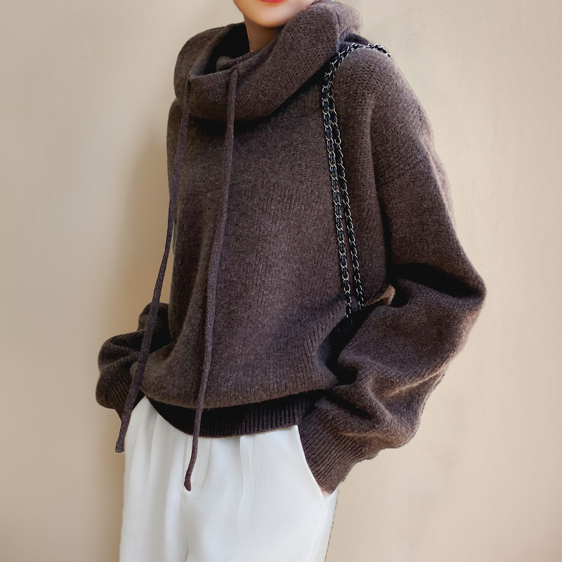 Turtleneck Sweater made of Merino Wool – Amira Autumn Edition