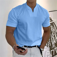 Atmungsaktives Herren Fitnessshirt mit V-Ausschnitt  – Timo