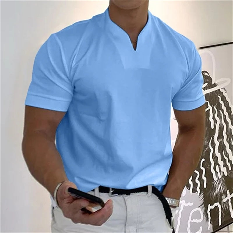 Atmungsaktives Herren Fitnessshirt mit V-Ausschnitt  – Timo