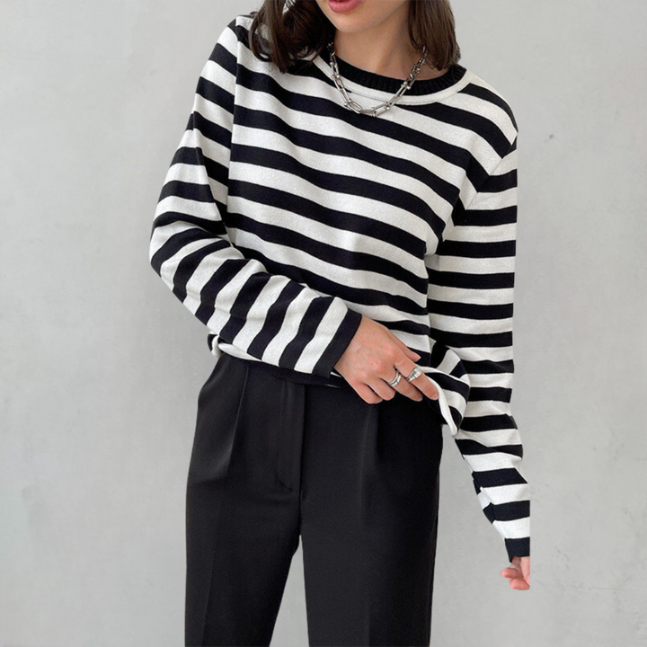 Elegant Striped T-Shirt Made of Lightweight Fabric - StripesLight