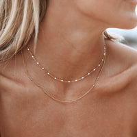 Dobbelt række perle-choker – Amara