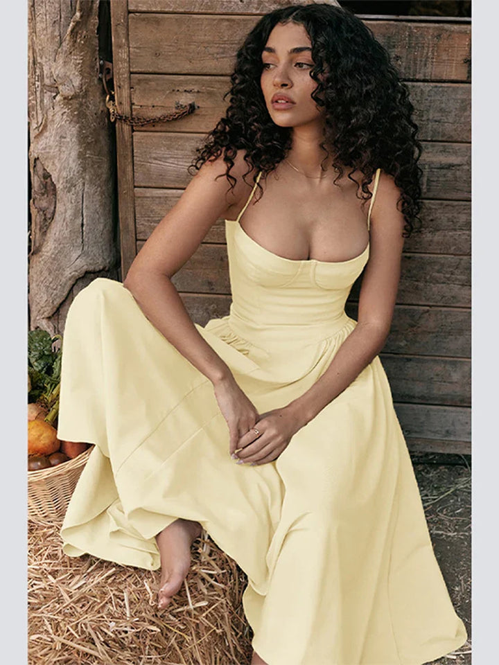 Elegantes Midi-Abendkleid mit Plisseesaum – Amara