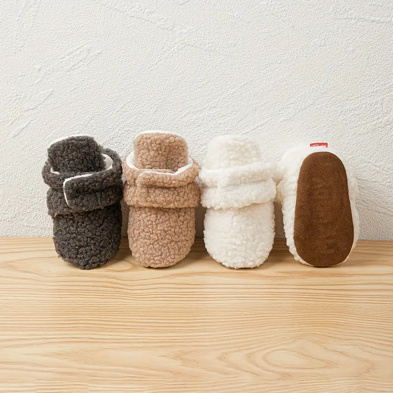 Children's slipper socks made of teddy fabric – SnugglePaws