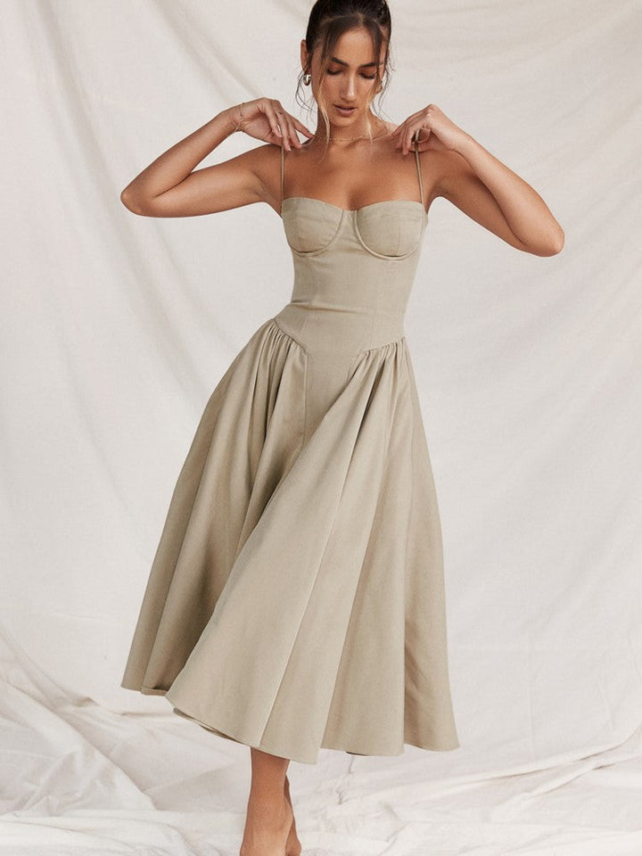 Elegantes Midi-Abendkleid mit Plisseesaum – Amara