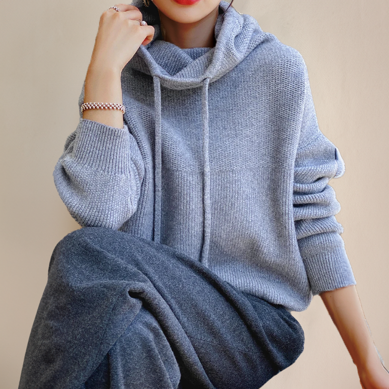 Turtleneck Sweater made of Merino Wool – Amira Autumn Edition