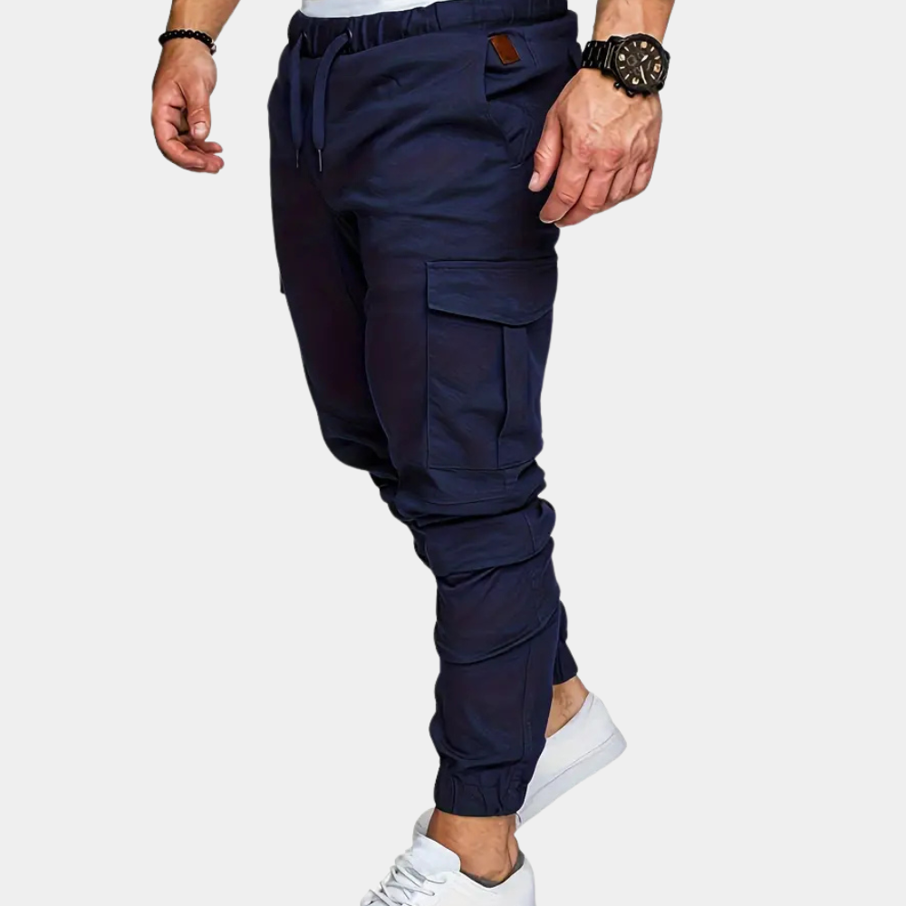 Dunkelblaue Herren-Cargohose, sportlich, mit Taschen, elastischer Bund, Freizeitmode.