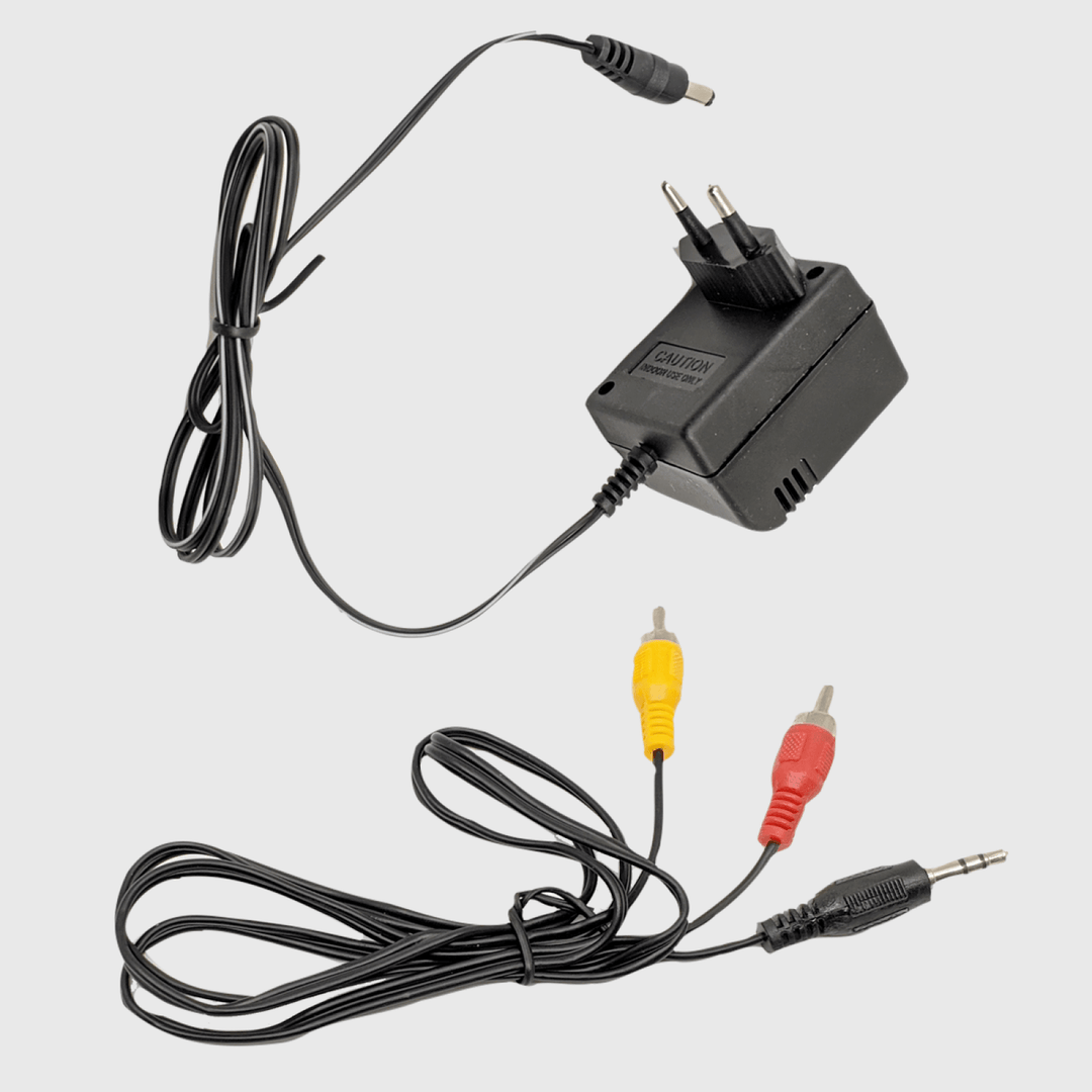 Retro TV Game Console – PixelPlay