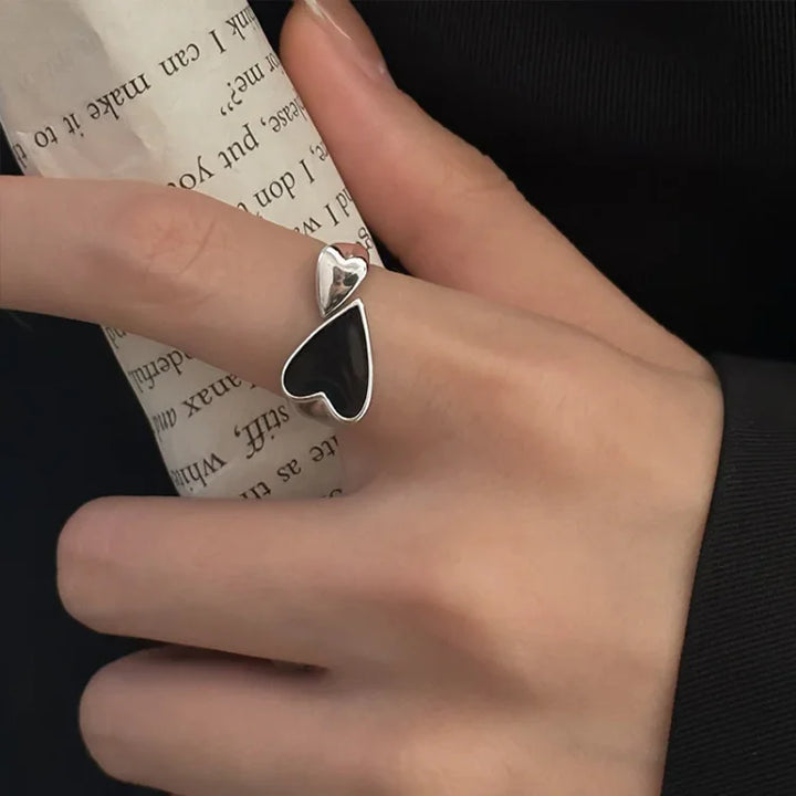 Adjustable Symmetrical Heart Ring – Evelyn