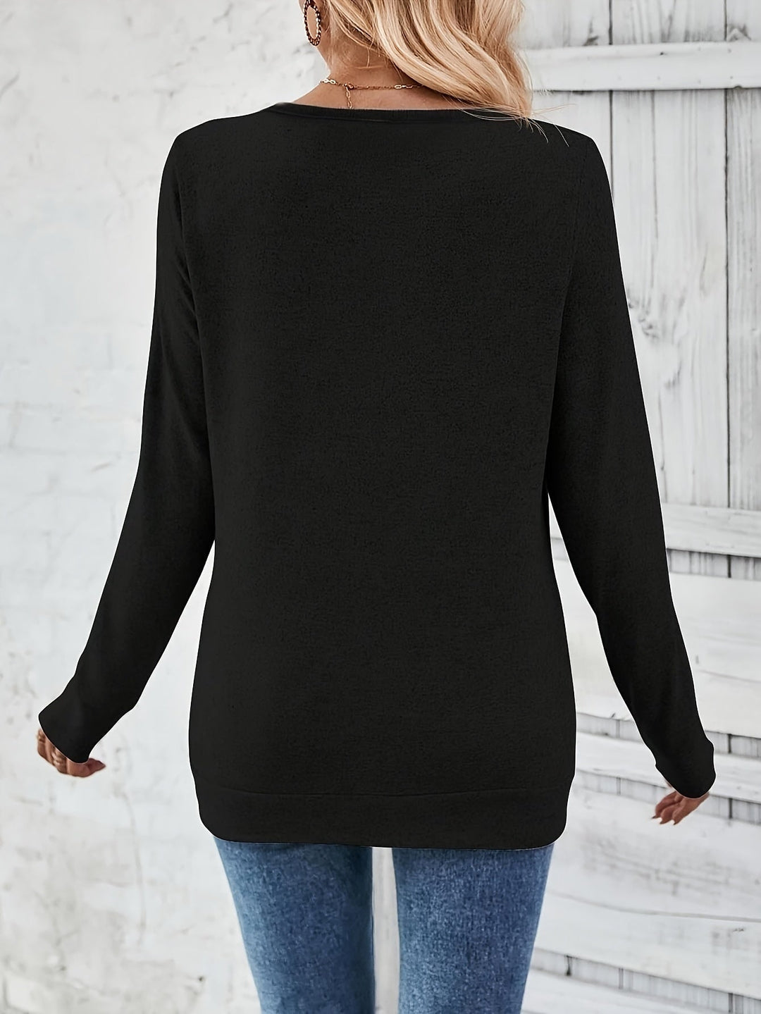 Women's sweater with V-neck and button detail – Iris