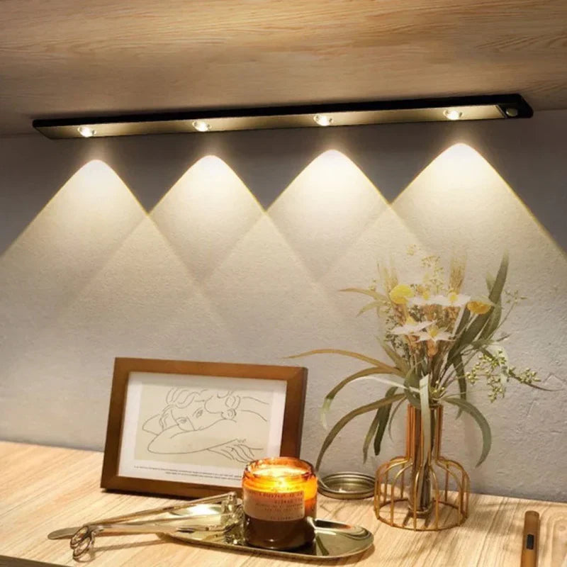 Luz LED inalámbrica lujosa para armarios - LumiLux