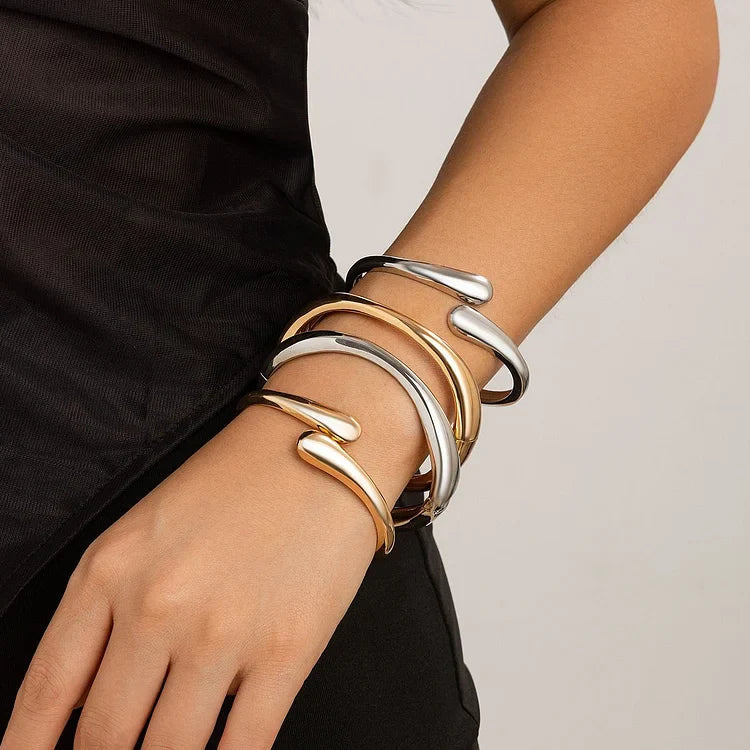 Shiny Cross Bracelet – Celina