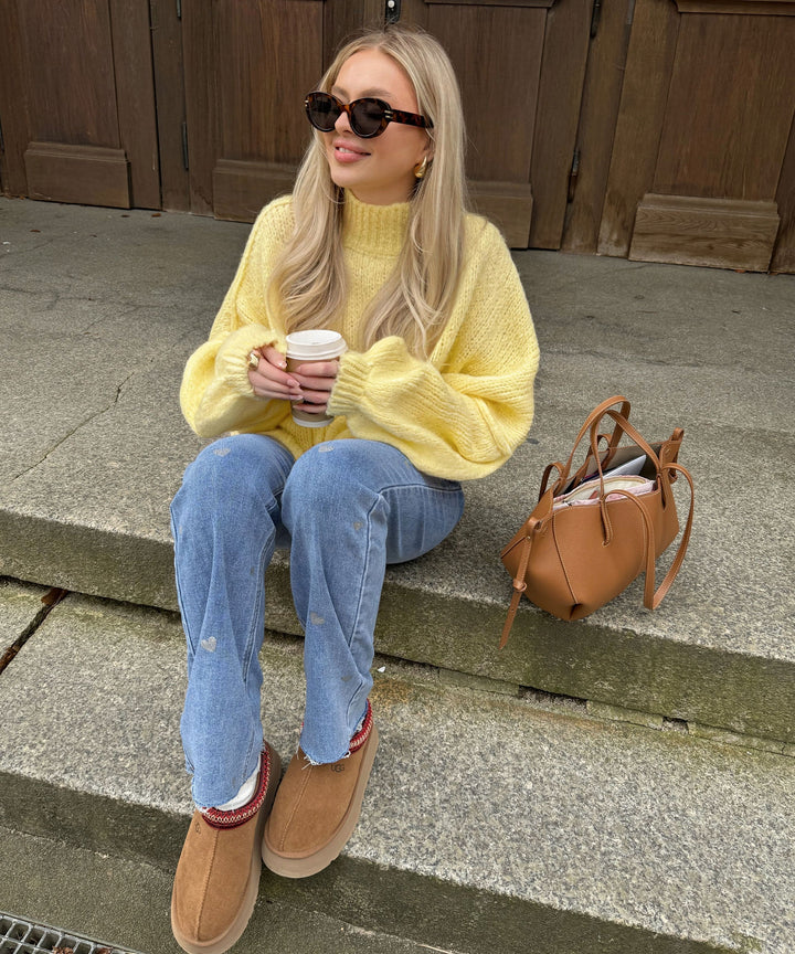 Dame stretchjeans med vide ben og hjerteprint - Amelie