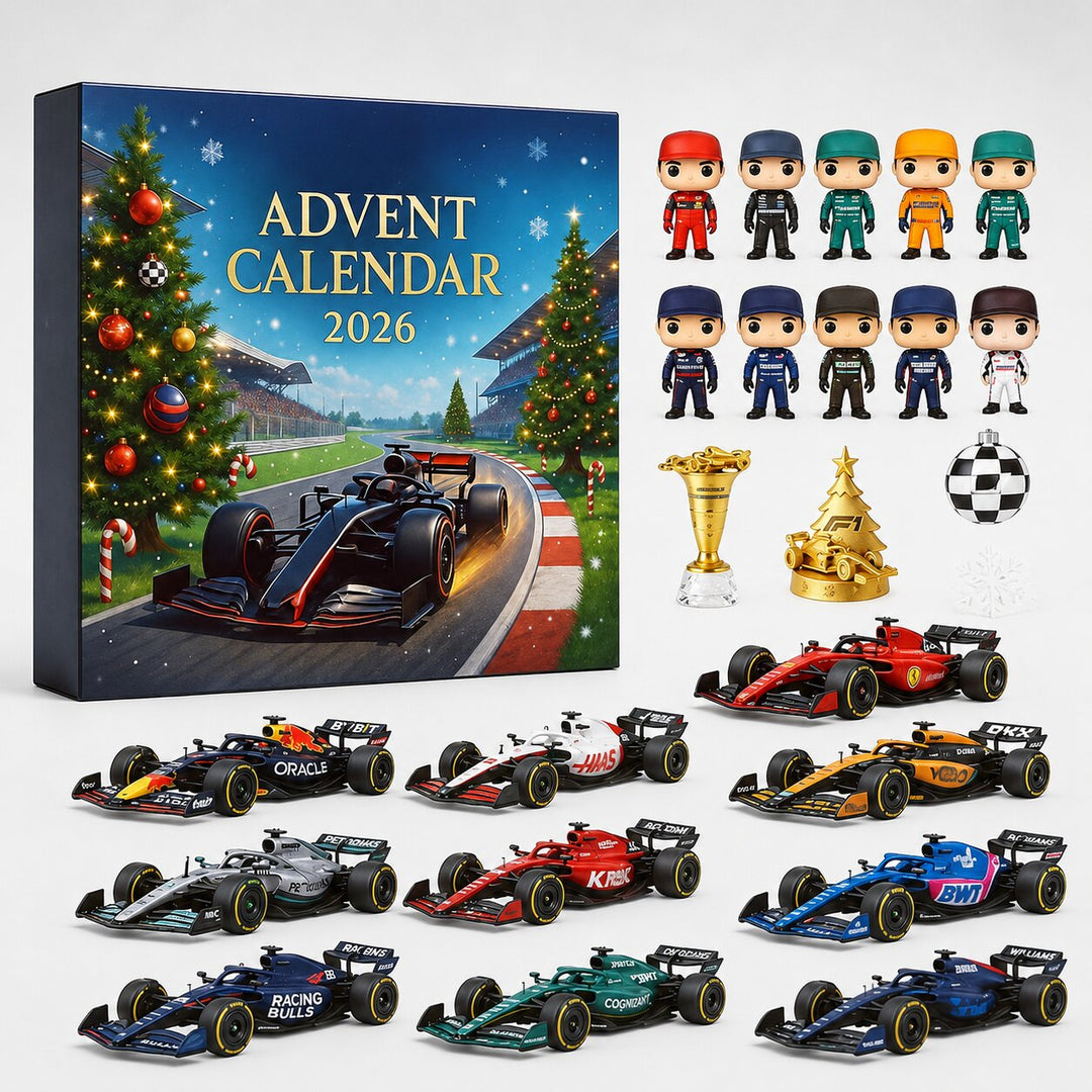 Weihnachtlich bedruckte Kalenderbox mit Rennwagen, daneben freigestellt der gesamte Inhalt: zehn Fahrerfiguren, Rennwagen-Modelle, Pokal, goldener Baum und Ziel 1