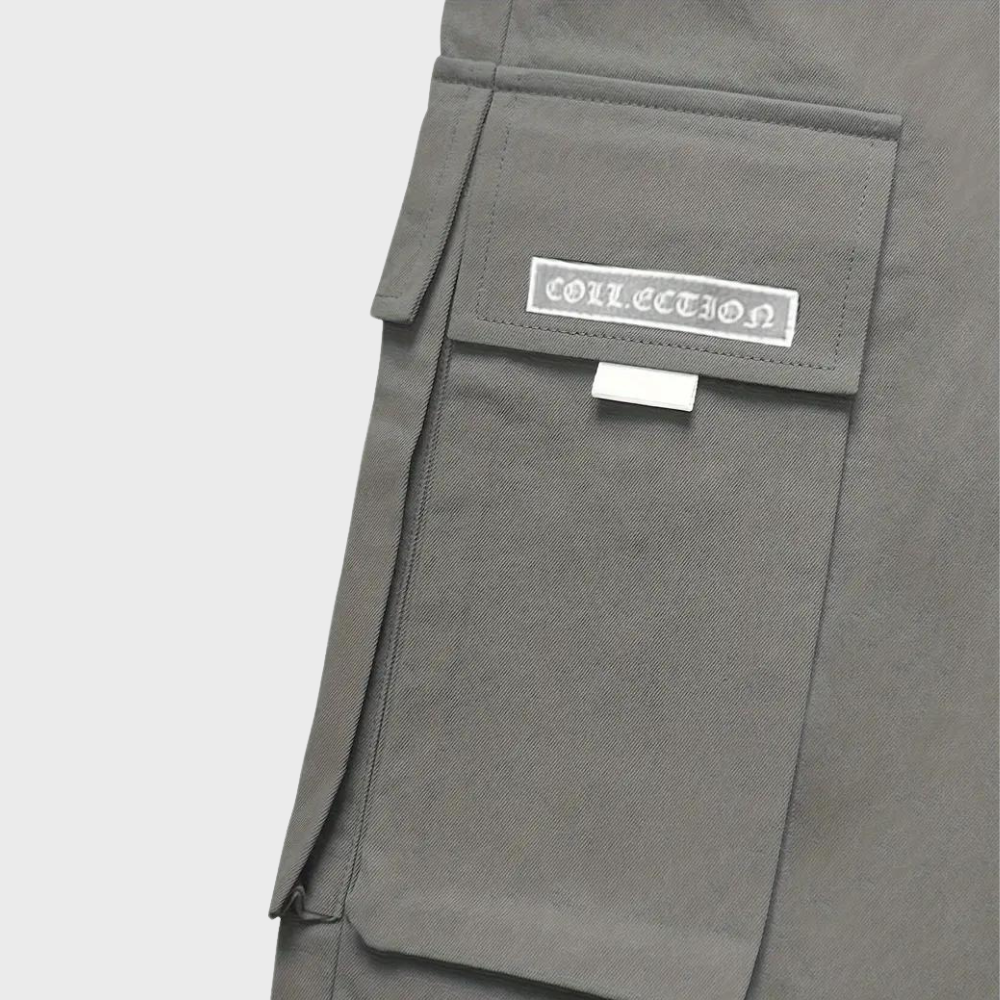 Graue Cargohose mit Taschen, Baumwolle, Herrenmode, urbaner Stil, lässige Bekleidung.