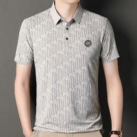 Graues Herren-Poloshirt mit Muster, Kurzarm, Knopfleiste, modisch, elegant, Freizeitkleidung.