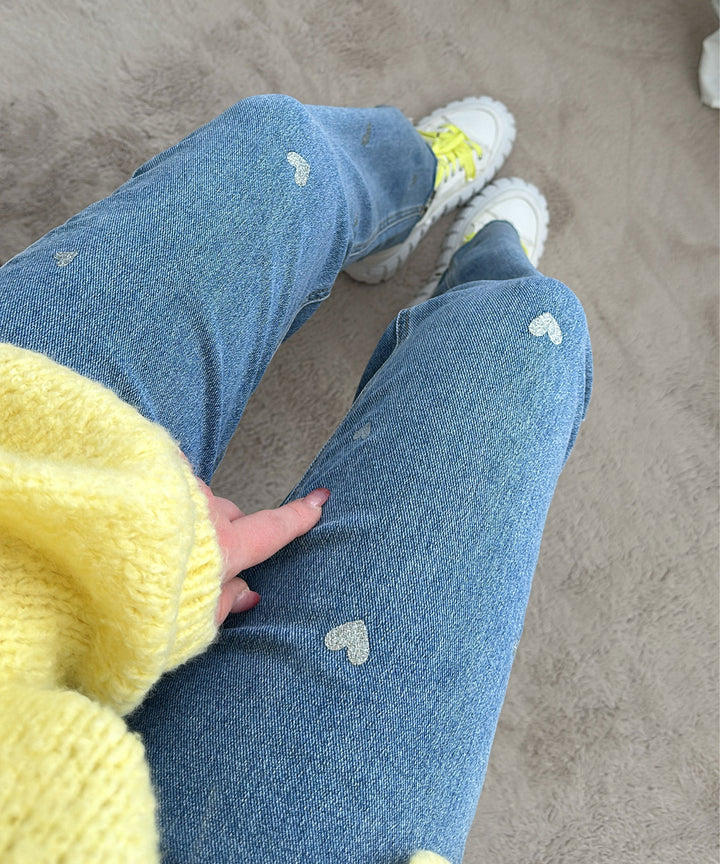 Dame stretchjeans med vide ben og hjerteprint - Amelie