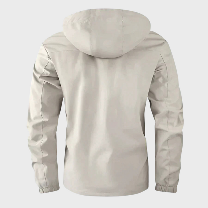 Hellgraue Herrenjacke mit Kapuze, wasserabweisend, Outdoor-Bekleidung, Rückansicht.