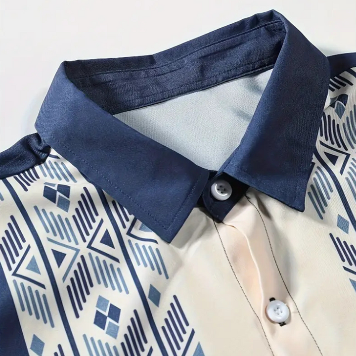 Blau-weißes Hemd mit geometrischem Muster, Knopfleiste, elegantes Design, Herrenmode.