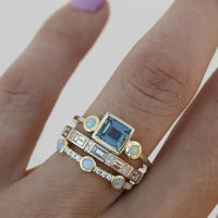Vintage ring with blue crystal - Lunara