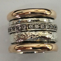 Anillo Vintage de Estilo Dorado Ancho en Capas - Luciana