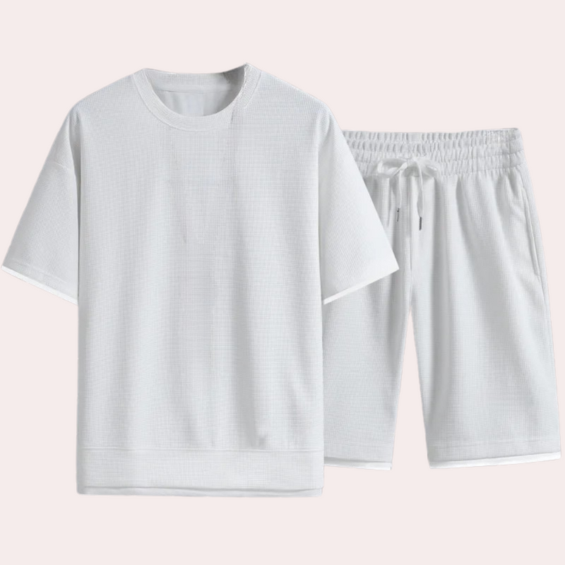 Weißer Herren-Trainingsanzug, T-Shirt und Shorts, atmungsaktiv, Sportbekleidung.