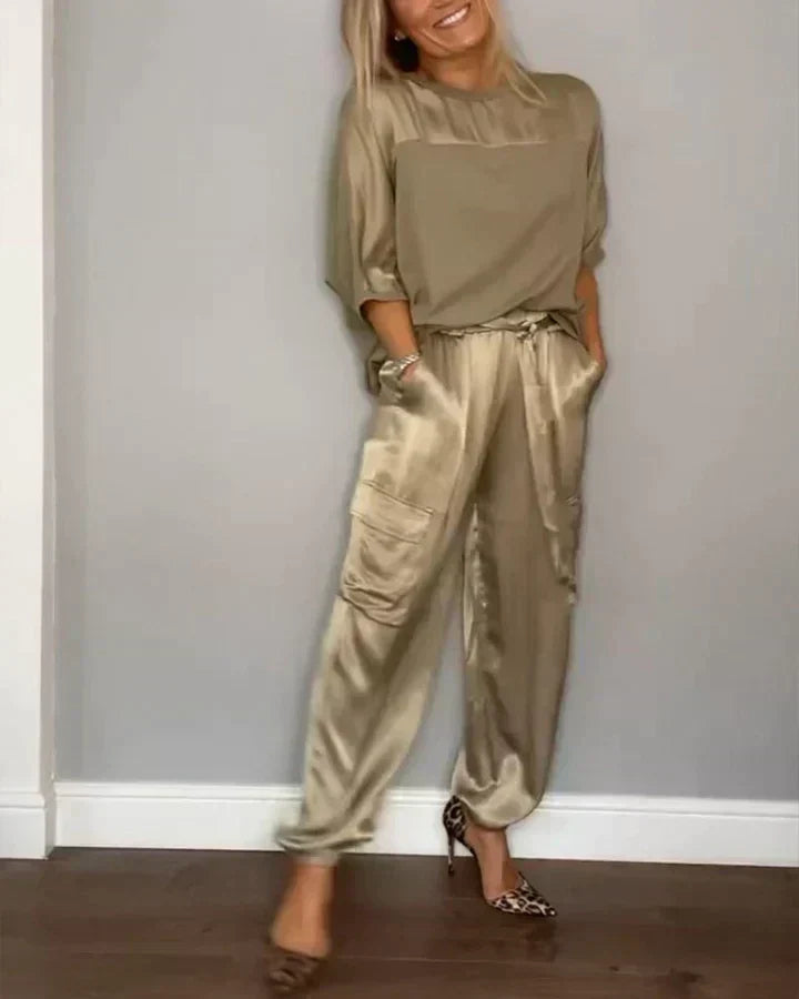Mono de satén elegante y aireado para mujer para ocasiones especiales – Yasmina