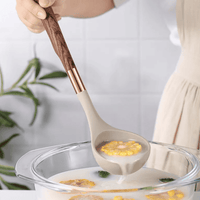 Küchenutensilien aus Lebensmittel-Silikon mit Holzgriff – KitchenElegance