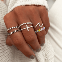 Trendy ring with cross detail – Amélie