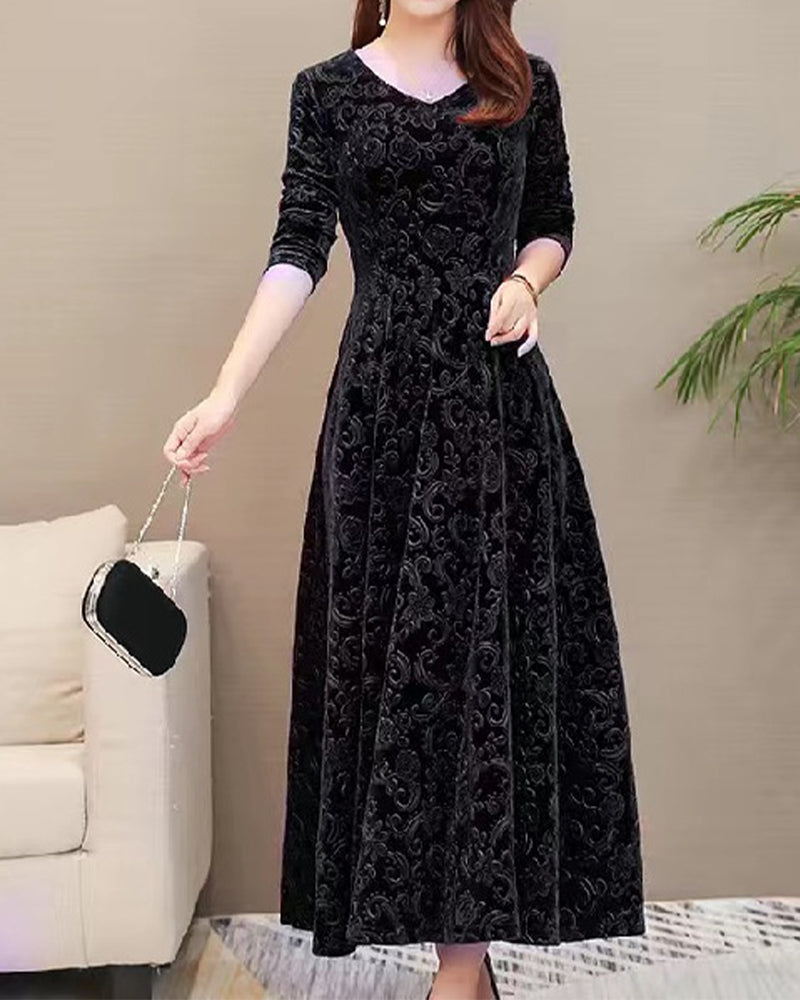 Velvet midi dress with long sleeves – Selina