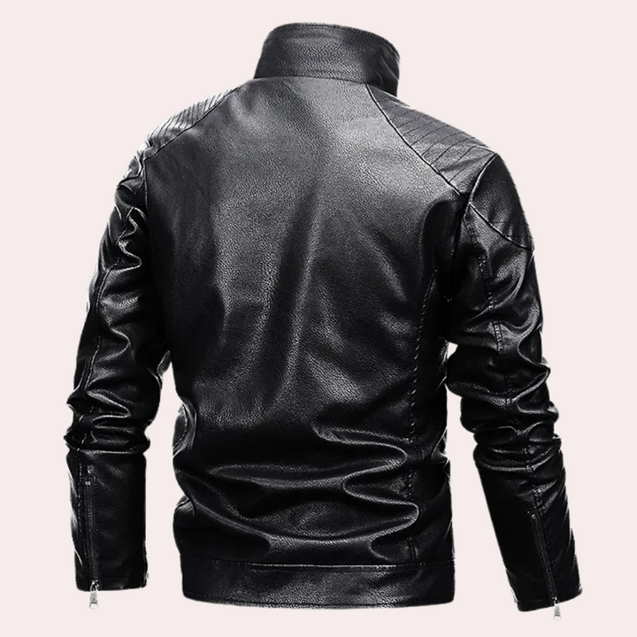 Schwarze Lederjacke Herren, Rückansicht, Stehkragen, modisches Design, Reißverschlussdetails.