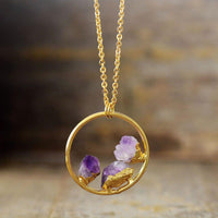 Collar de piedra en bruto de amatista minimalista - Evelyne