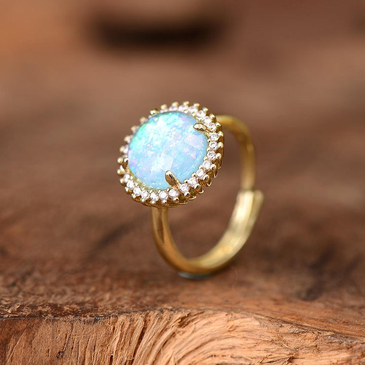 Mystical Shine Cocktail Ring – Elowen