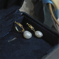 Natural Pearl Earrings – Vivienne