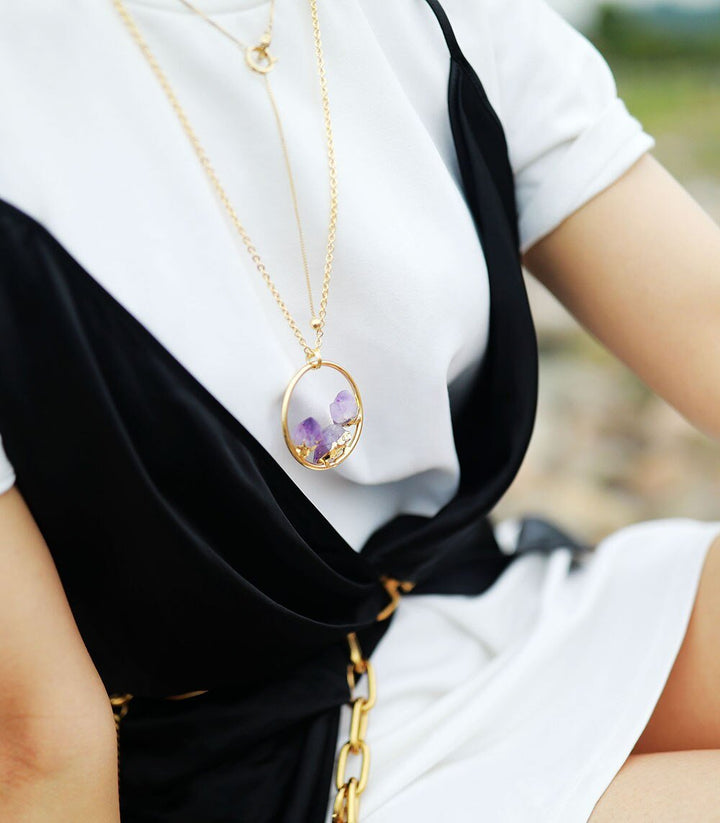 Collar de piedra en bruto de amatista minimalista - Evelyne