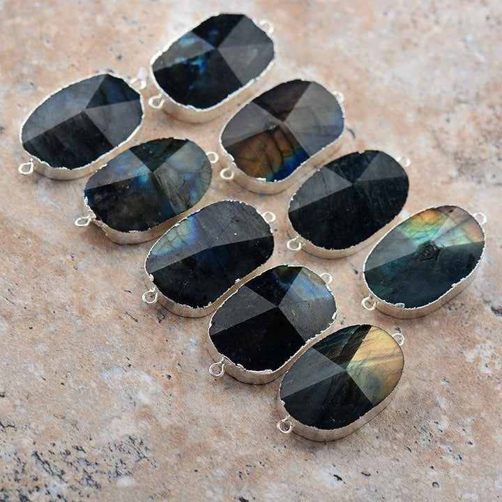 Pulsera enrollable de cinco hileras con brillo de labradorita – Lira