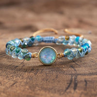 Brazalete de ópalo azul hipnotizante - Liora