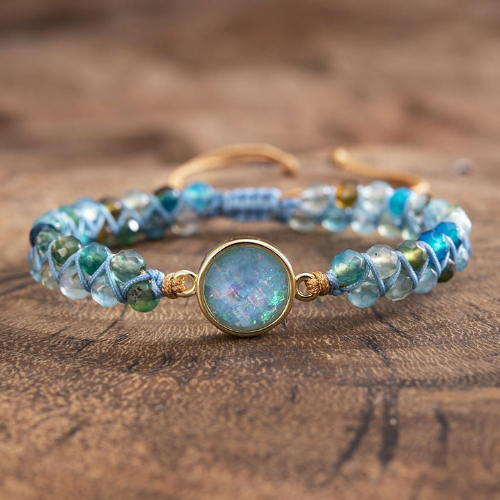 Brazalete de ópalo azul hipnotizante - Liora