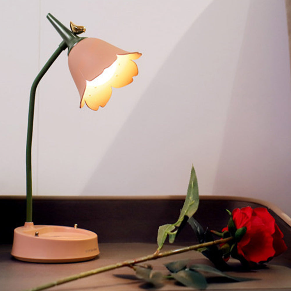 Flower-shaped table lamp - LumaPetal