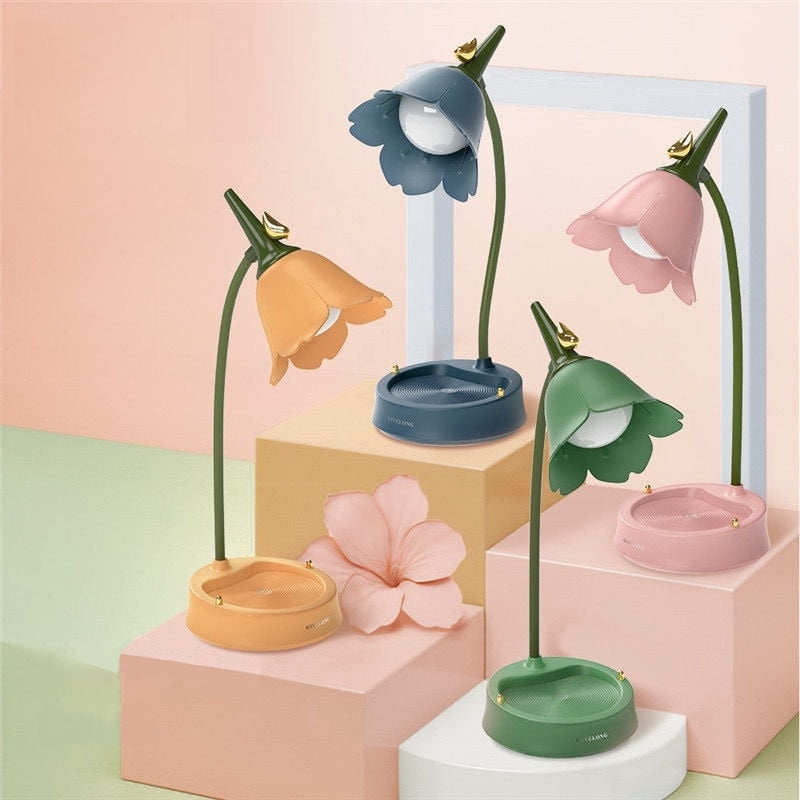 Flower-shaped table lamp - LumaPetal