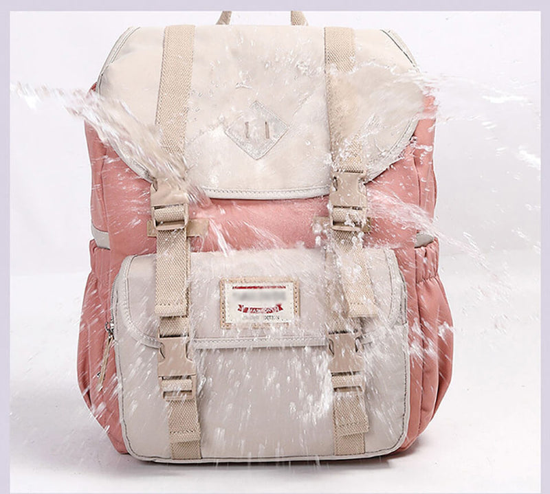 Lightweight Multi-Compartment Travel Backpack – Water-Resistant with a Capacity of 20–35L