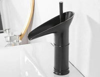 Grifo de lavabo de cascada de lujo - CascadeFlow