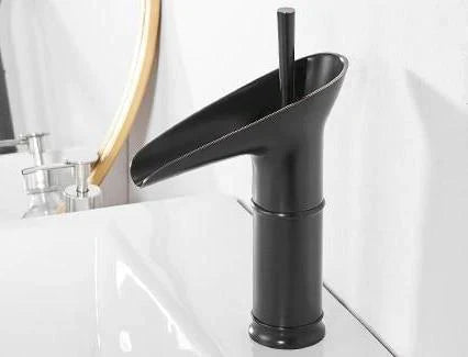 Grifo de lavabo de cascada de lujo - CascadeFlow