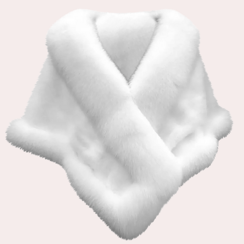 Weißer Kunstpelzkragen, elegant, weich, modisches Accessoire, Wintermode, Damenbekleidung.