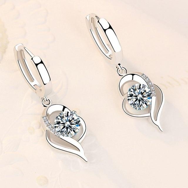 Pendientes elegantes de circonio plateado para mujer – Elsa