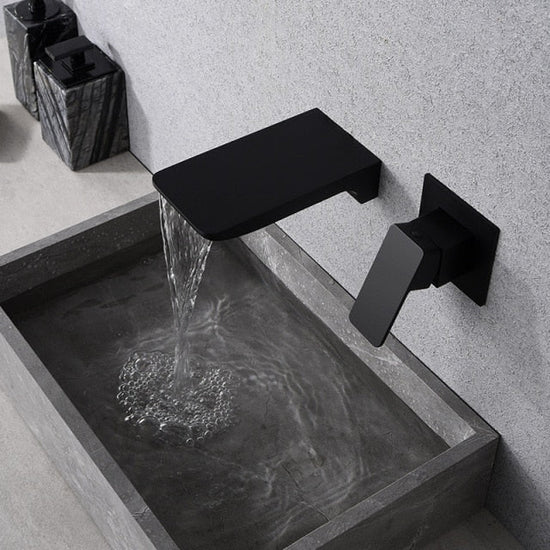 Grifo de pared con sensor y caño tipo cascada – Fluxis