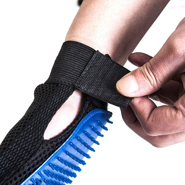 Pelsplejehandske til hunde og katte - GroomGlove